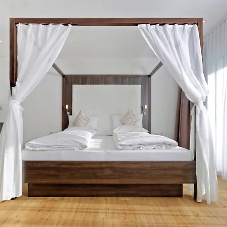Chiemseepanorama Hotel 3*
